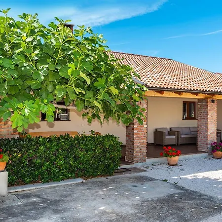 Poolincluded Dalmatia Ferienhaus