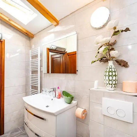 Poolincluded Dalmatia * Debeljak